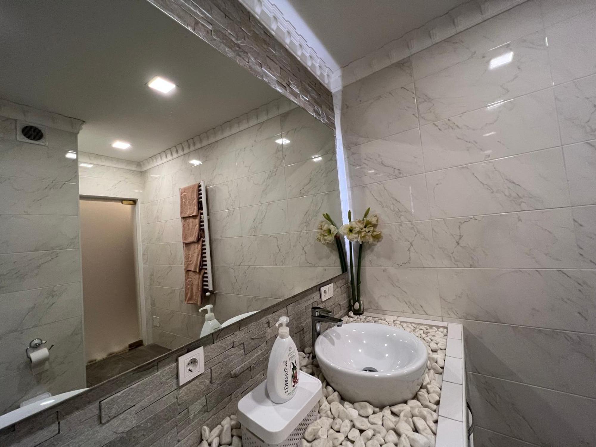 2 Bedrooms Heart Of City Center Chisinau Eksteriør bilde